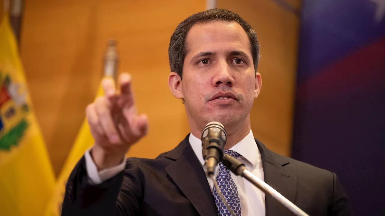 Nicolás Maduro dice que está 'haciendo gestiones' para que deporten al opositor venezolano Juan Guaidó