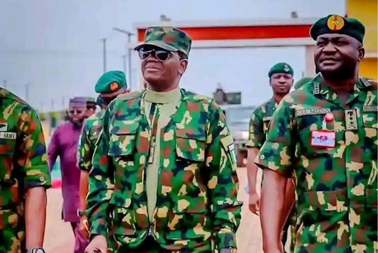 Nigeria's Defence Minister Condemns Amaechi's 'Inflammatory' Remarks on Power Transition