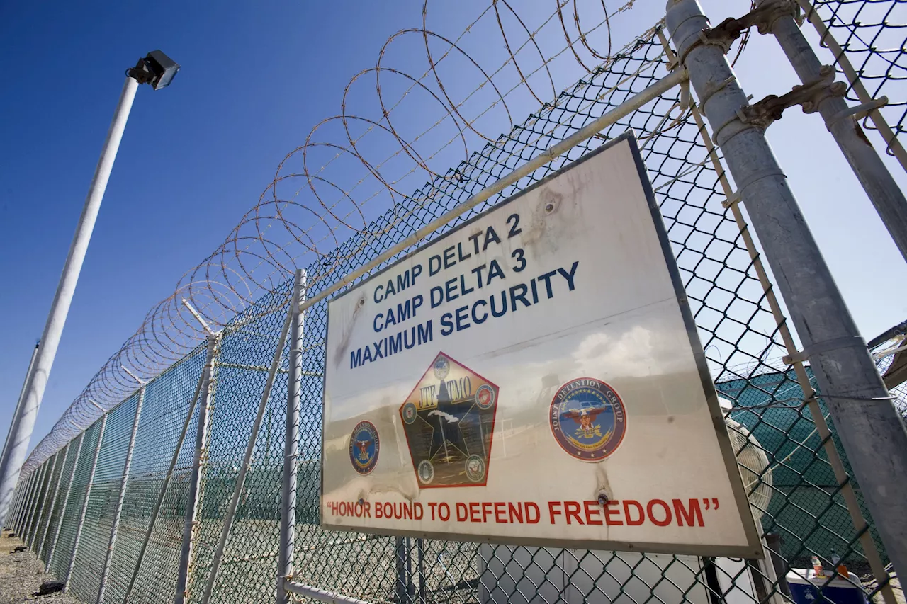 Trump to Hold 30,000 Criminal Migrants at Guantanamo Bay