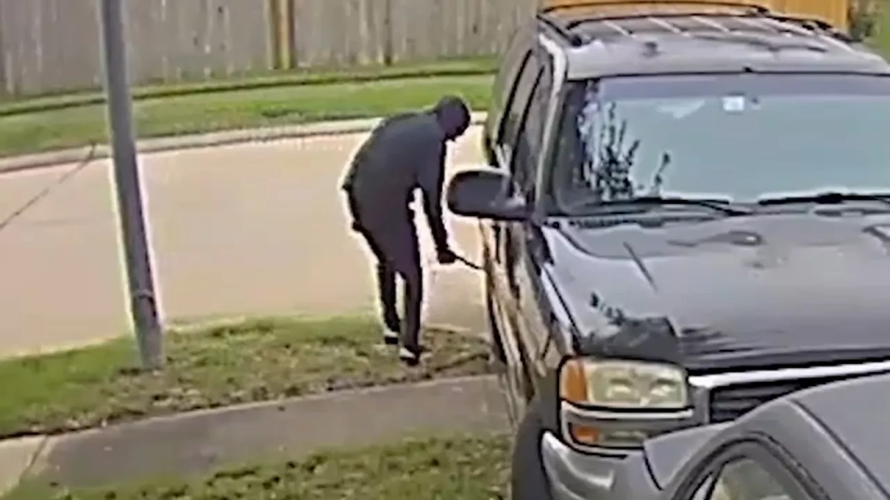 Man Arrested for Slashing Dozens of Tires in Katy Neighborhood