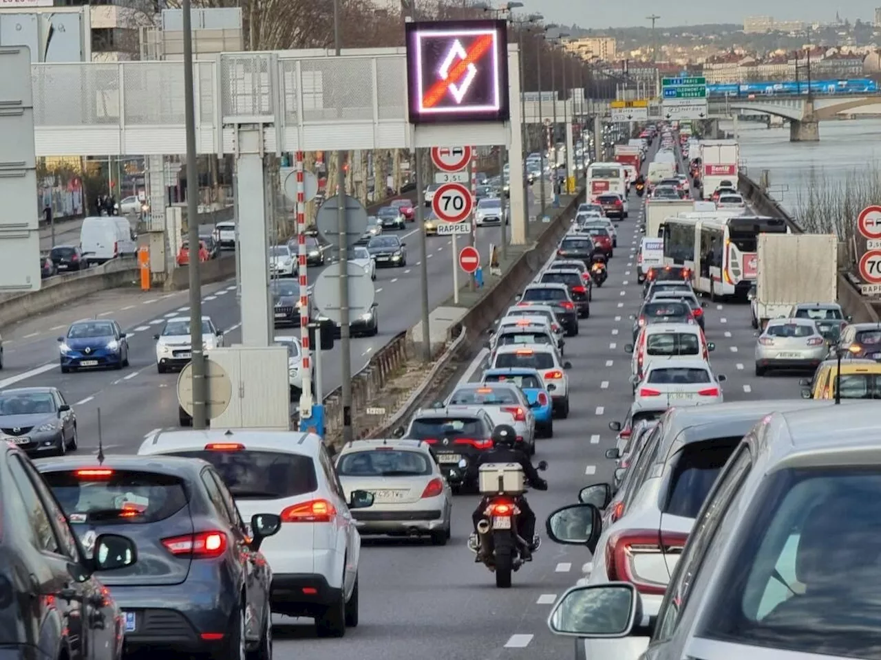 Circulation Interfiles pour Motos et Scooters : Prolongation de l'Expérimentation