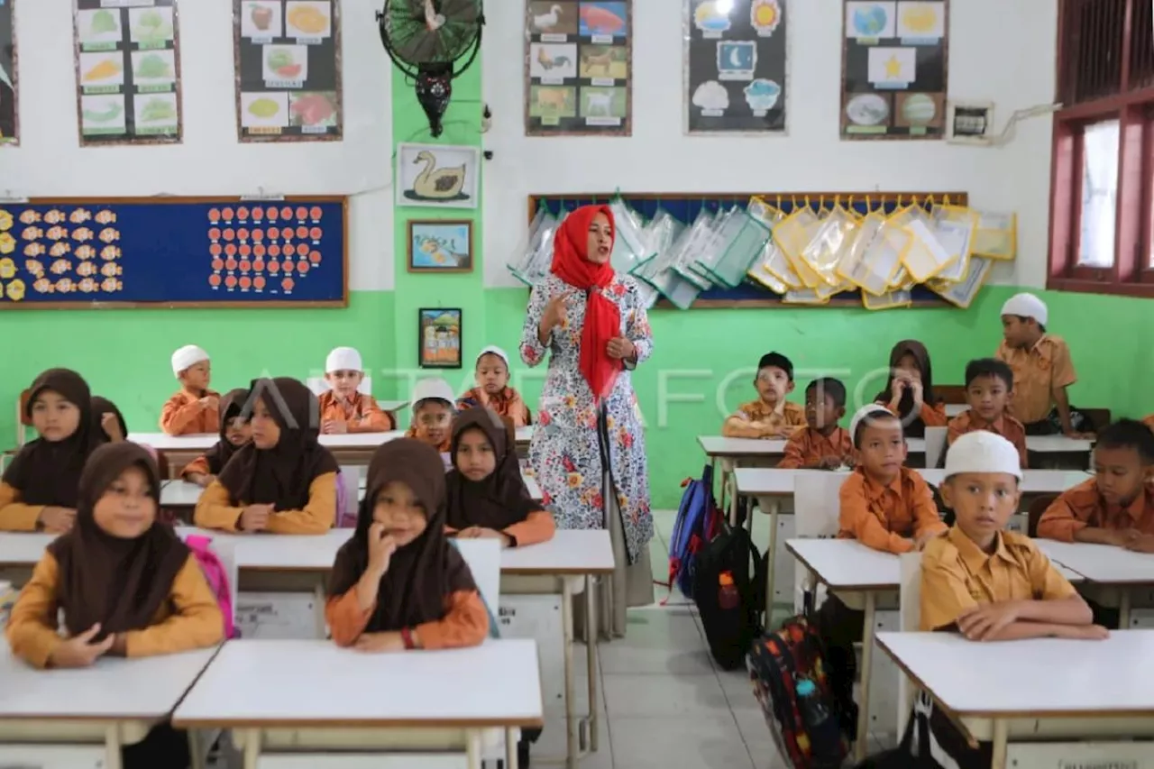 MK Wajibkan Pendidikan Agama di Sekolah, Kemendikdasmen Siap Menerapkannya