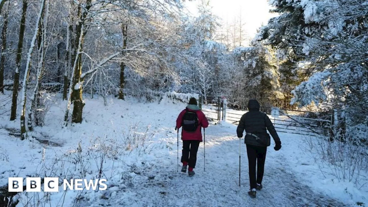 Amber warning in place as UK braces for snow disruption