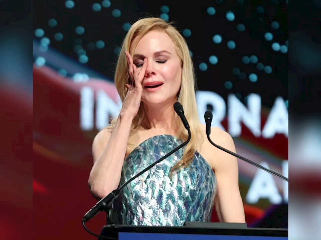 Nicole Kidman erhält Preis und widmet ihn ihrer verstorbenen Mutter