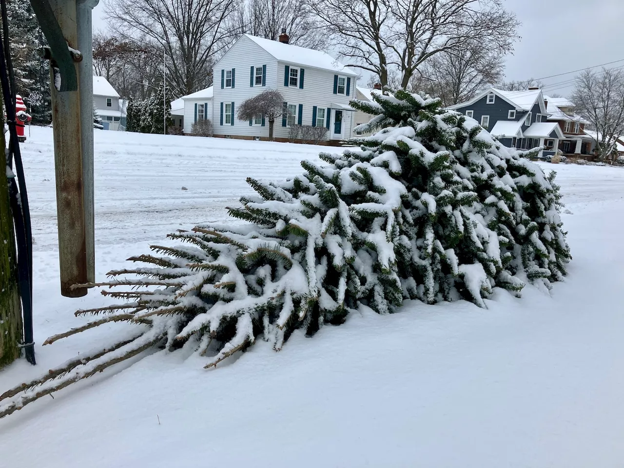 Lake-Effect Snow Brings Challenging Driving Conditions to Northeast Ohio