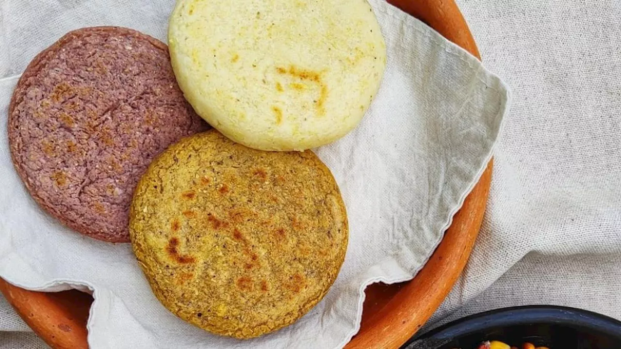 Ahora hay arepas de huevo y empanadas negras: así se están usando maíces ancestrales del país