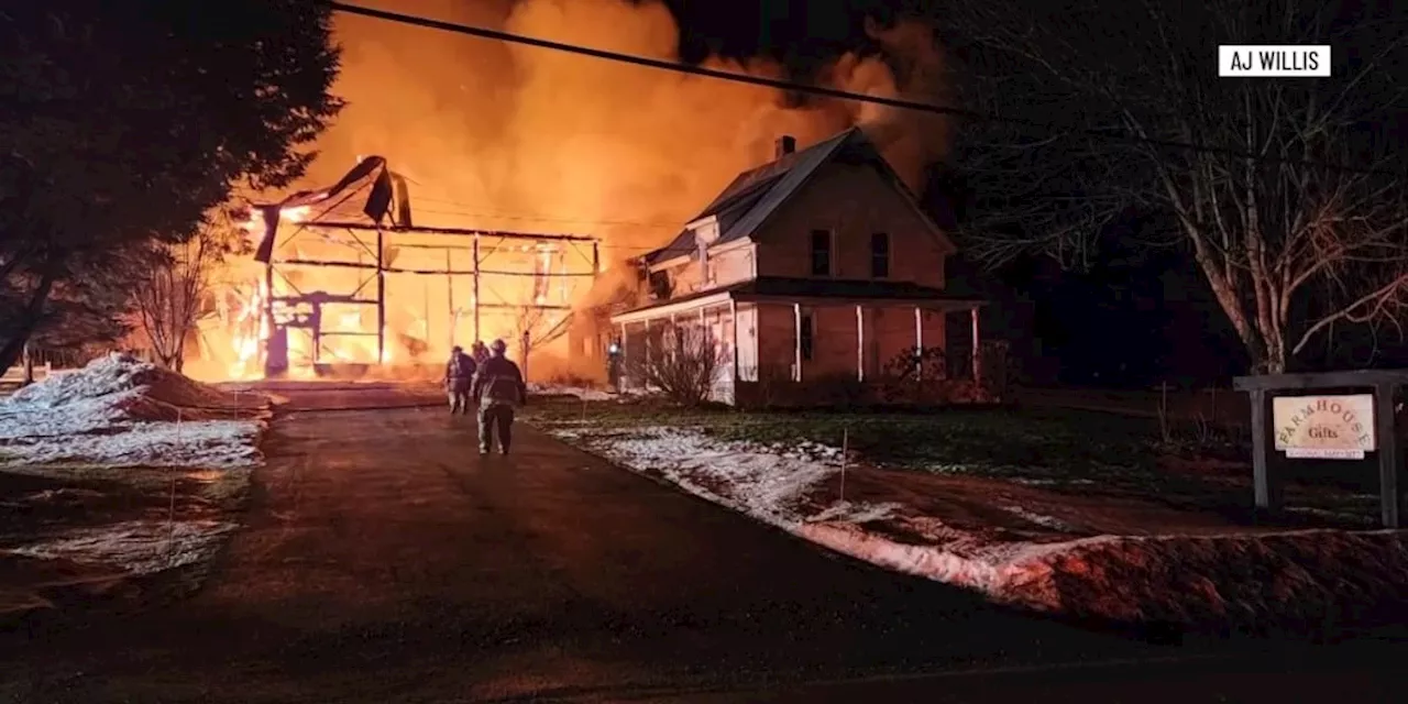 3 heroic teens ring in the new year by saving sleeping couple from fire