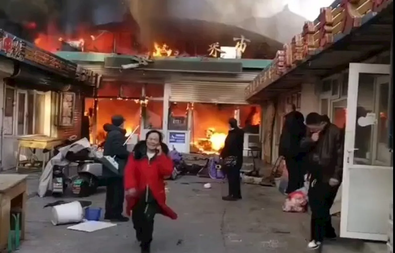 Incêndio em Mercado na China Deixa 8 Mortos