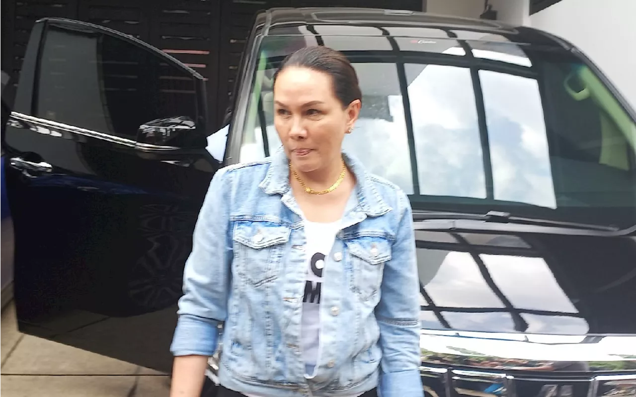 Fitri Salhuteru Laporkan Teror Nikita Mirzani ke Polisi