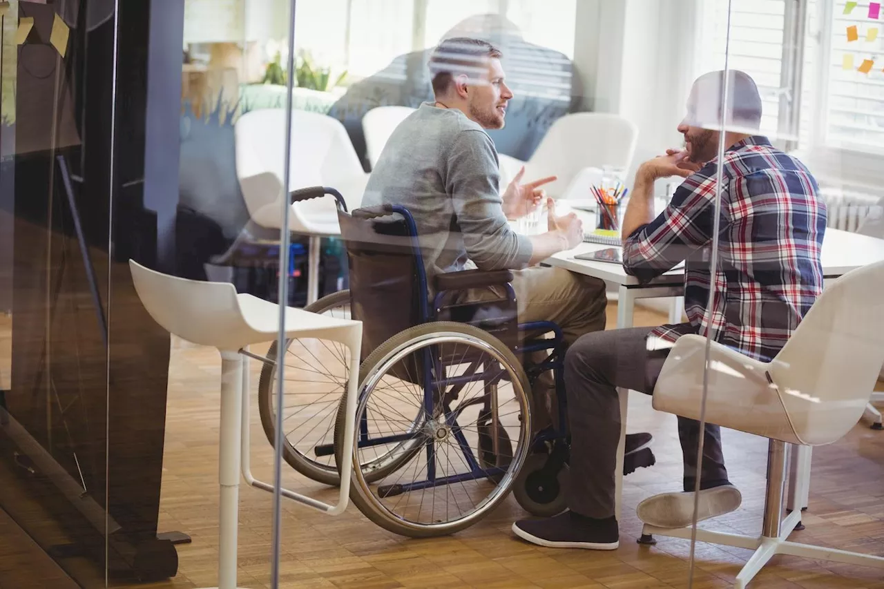 Maladies longues au travail : trois organismes solidaires agissent pour faire changer le regard