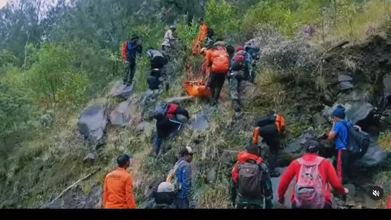 Turis Korea Selatan Meninggal Saat Mendaki Gunung Agung