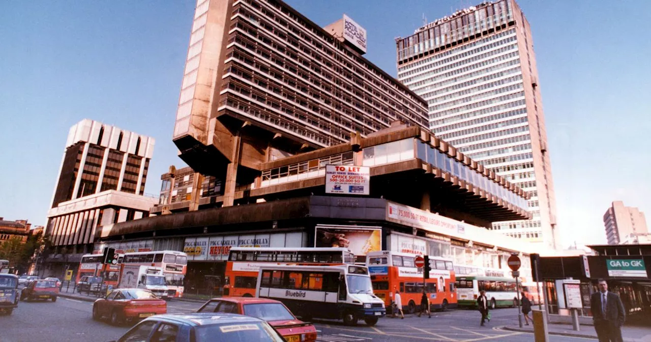 Manchester in 1995: 30 Photos Take You Back to a Different Era