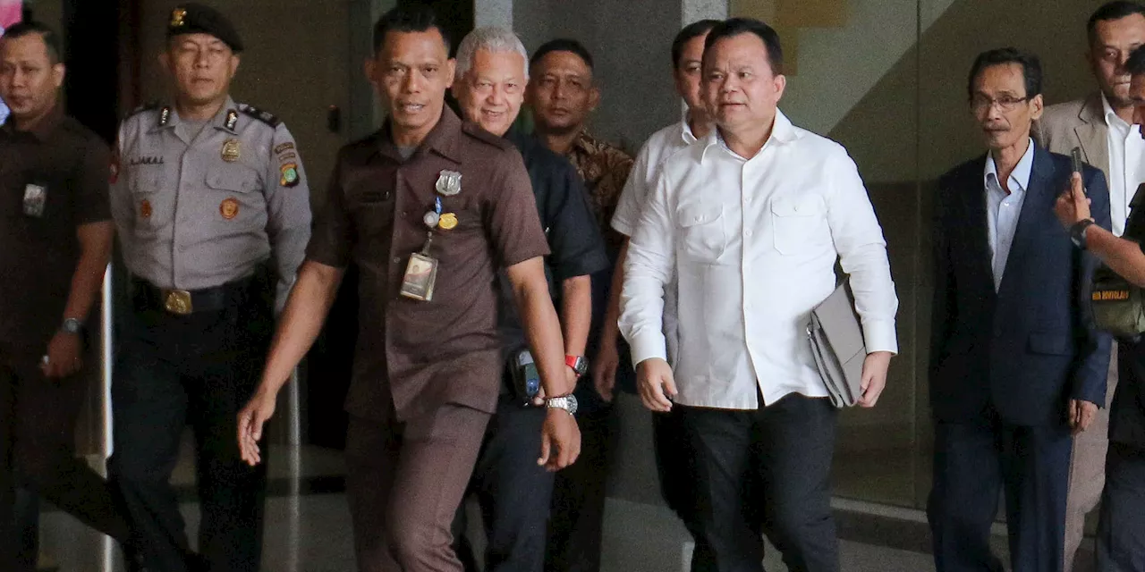 Mantan Dirjen Imigrasi Ronny Sompie Diperiksa KPK Terkait Kasus Harun Masiku