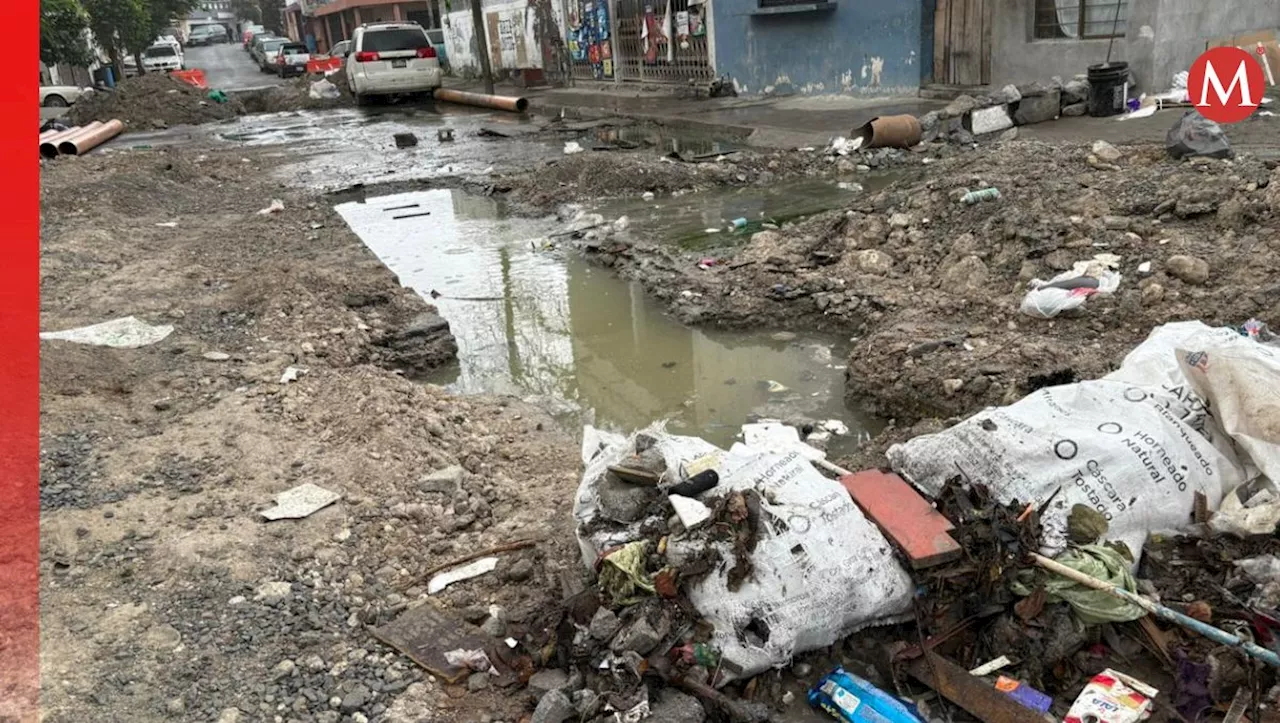 Apodaca: Habitantes de Noria Norte sufren por fugas de aguas negras y zanjas