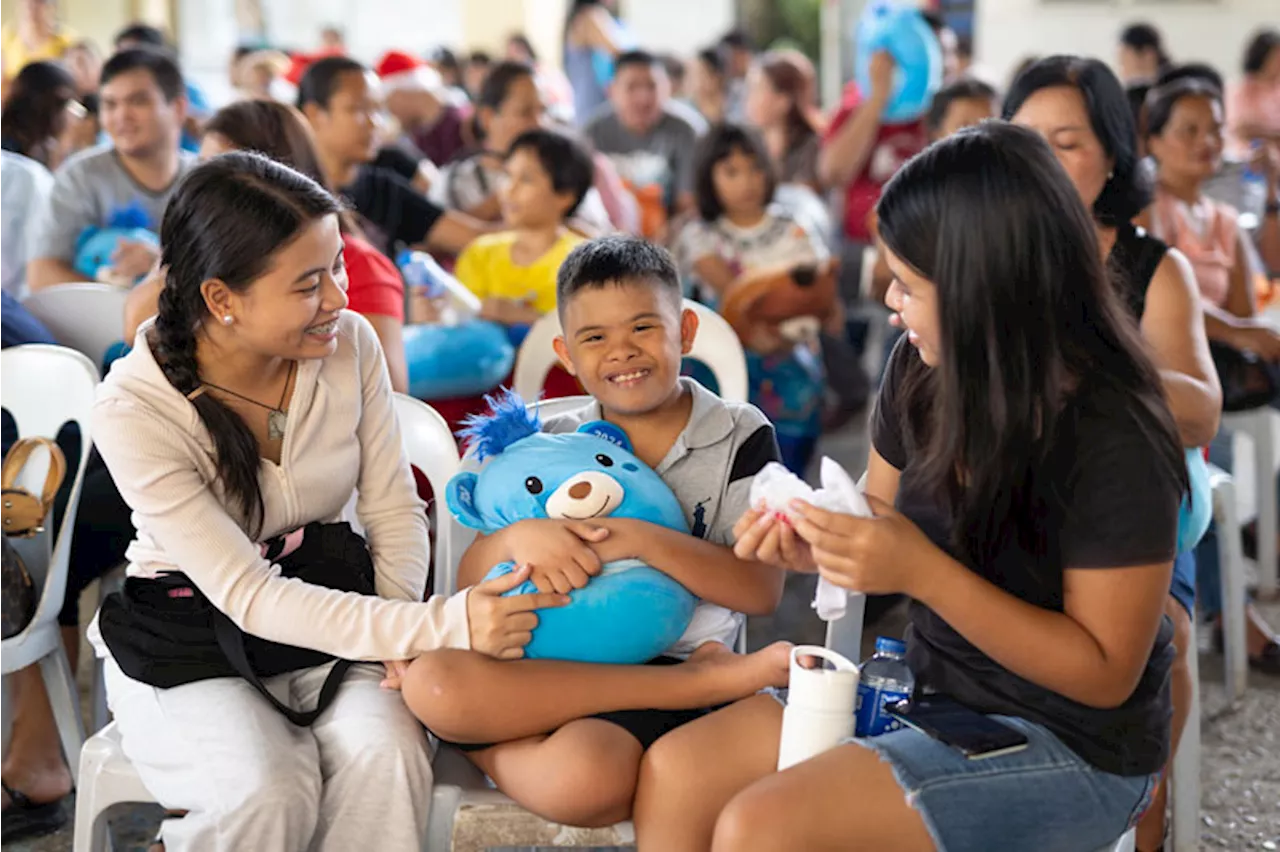 SM Mallgoers Break Record with 50,000 SM Bears of Joy Donations