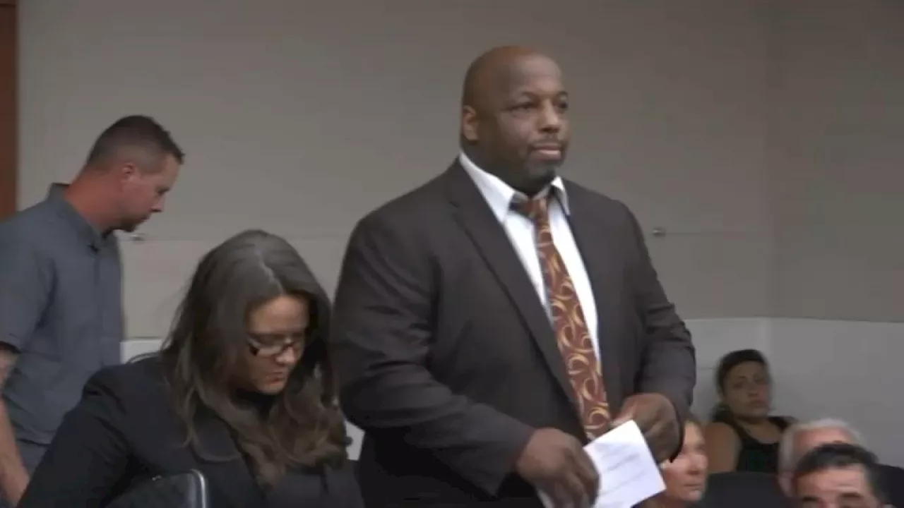 Ex-49er Dana Stubblefield aims for release after rape conviction overturned