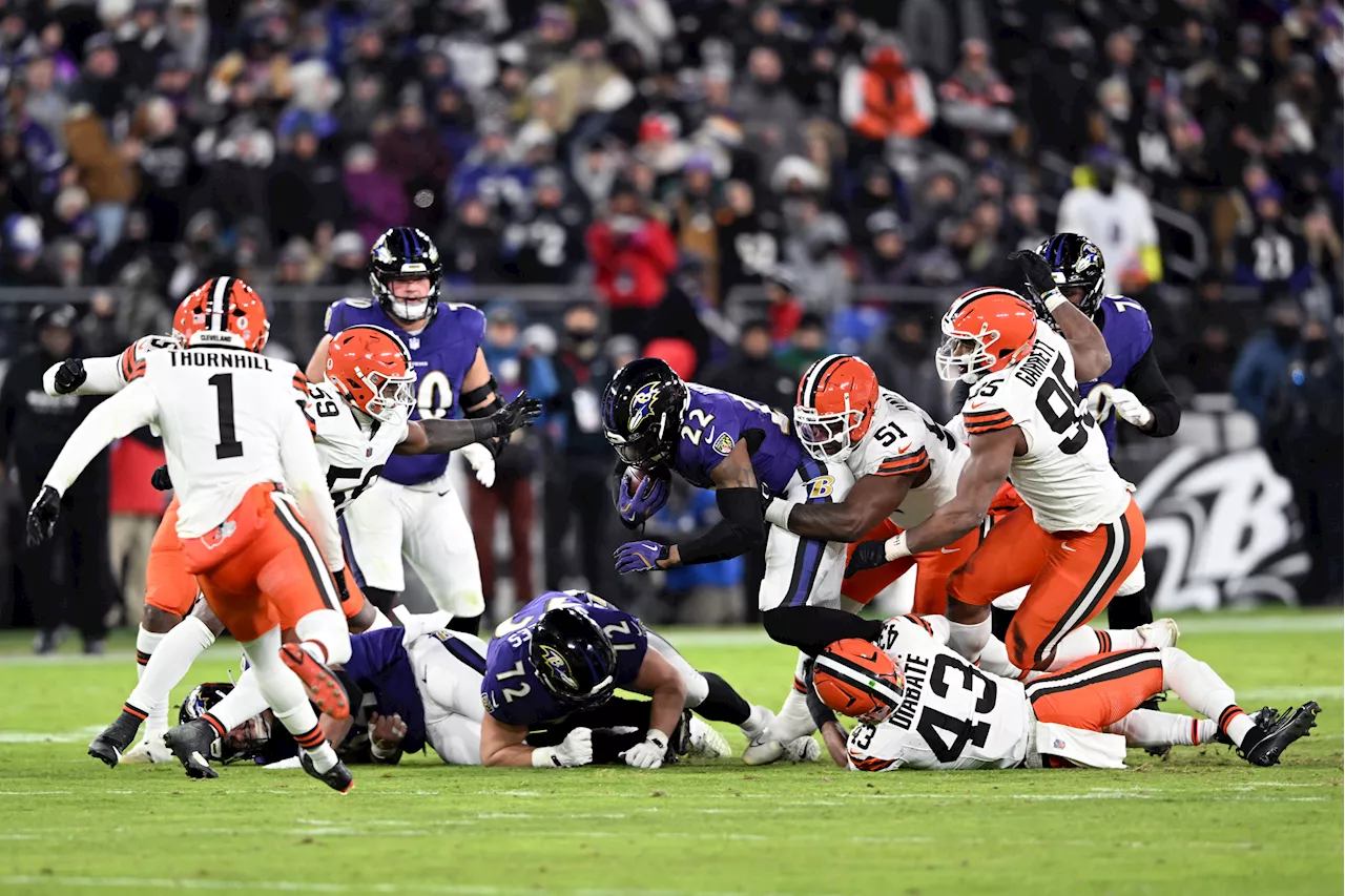 Cleveland Browns Defensive Lineman Michael Hall Jr. Carted Off Field With Apparent Leg Injury