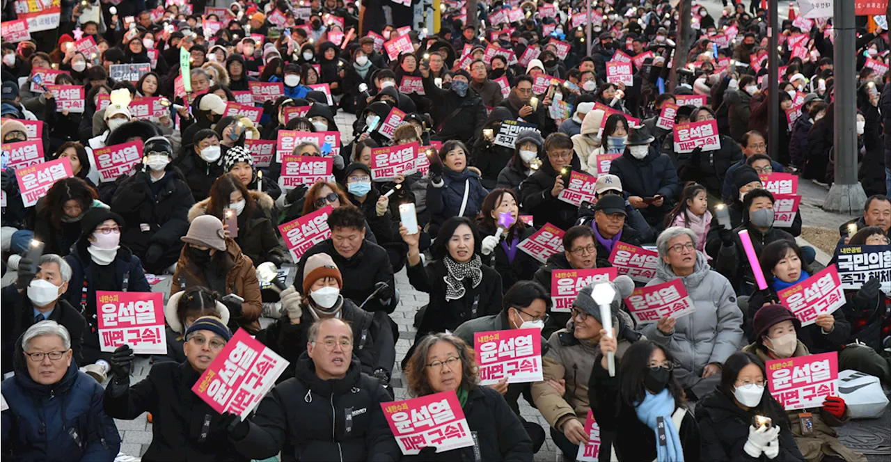 대전시민들, 제주항공 참사 추모하며 윤석열 즉각 체포 촉구