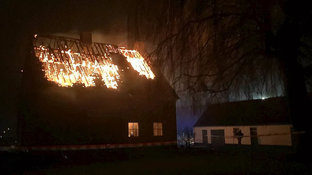 Ouder echtpaar is alles kwijt na verwoestende brand: 'Huis is gewoon weg'