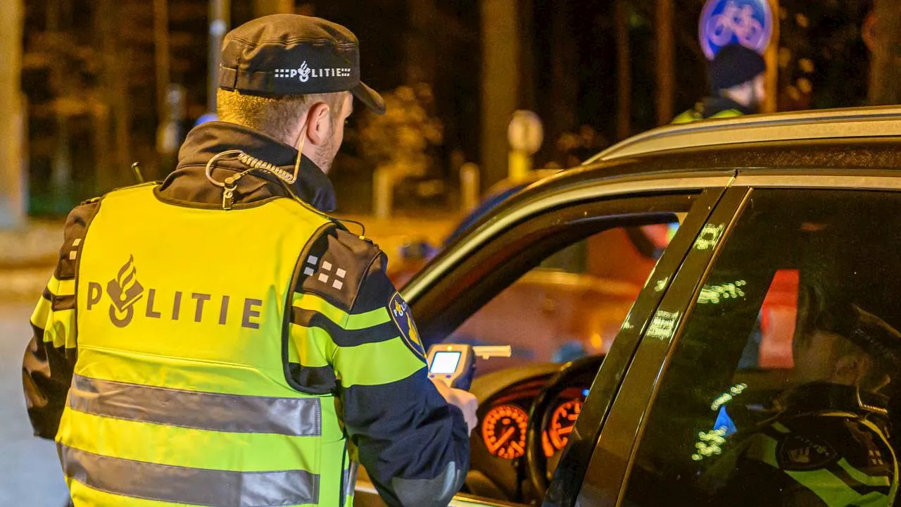 Politie arresteert bestuurder gestolen auto met meer misdrijven