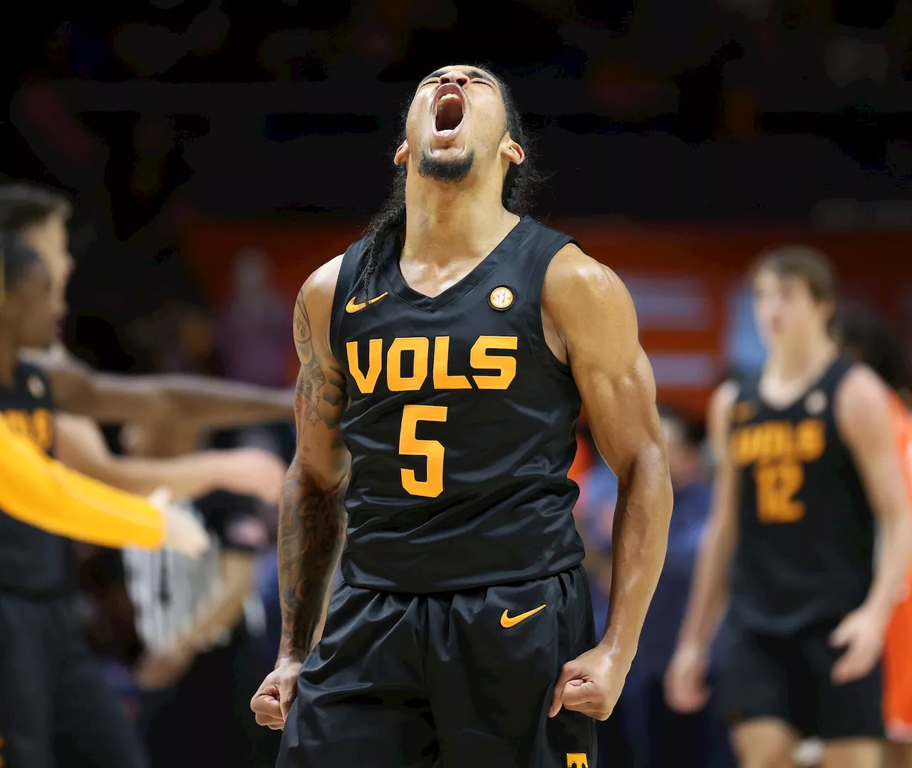 Tennessee Volunteers Prepare for Showdown Against No. 23 Arkansas Razorbacks