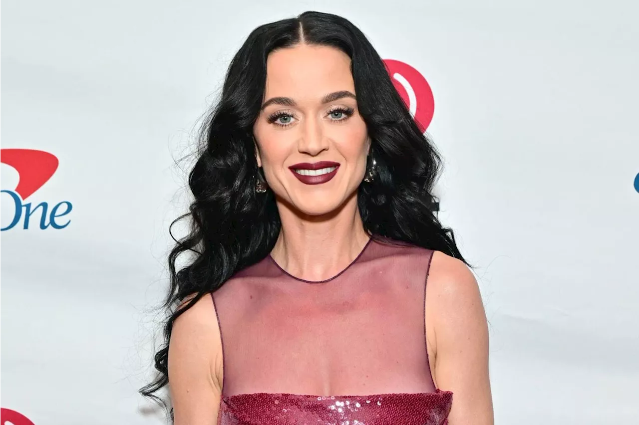 Katy Perry Gives Drag Queens Career Advice as Guest Judge on 'RuPaul's Drag Race'