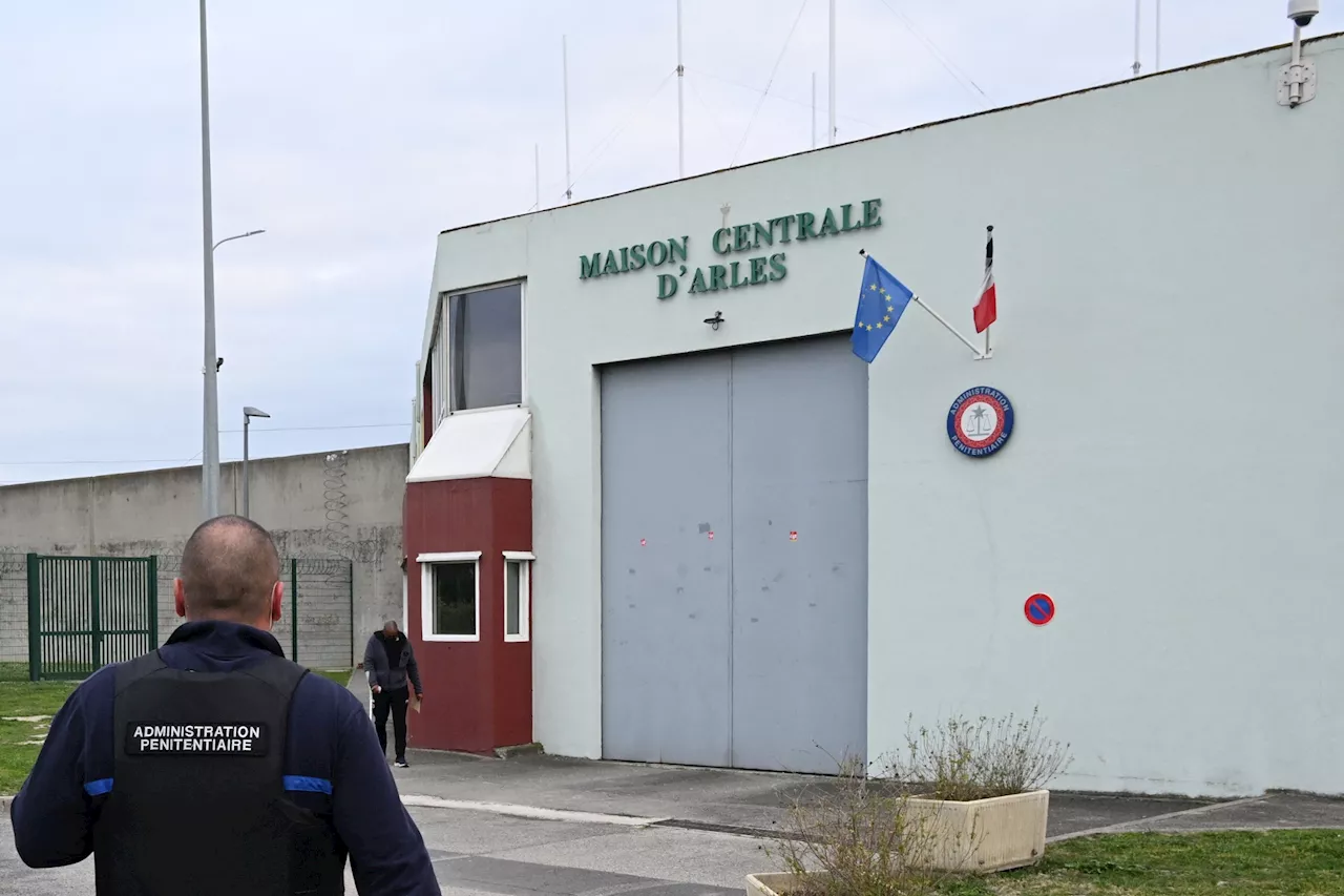 Surveillant Pénitentiaire Témoin de Prise d'Otage à Arles