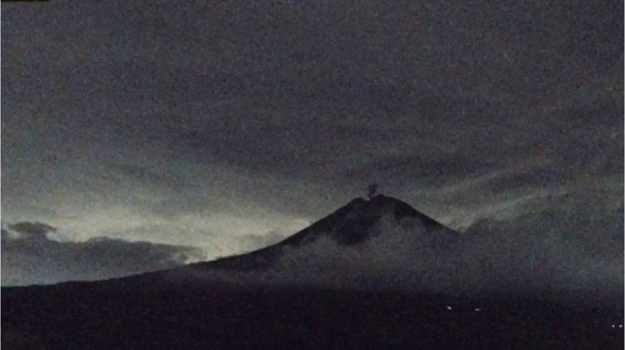 Gunung Semeru Erupsi 16 Kali dalam Satu Hari