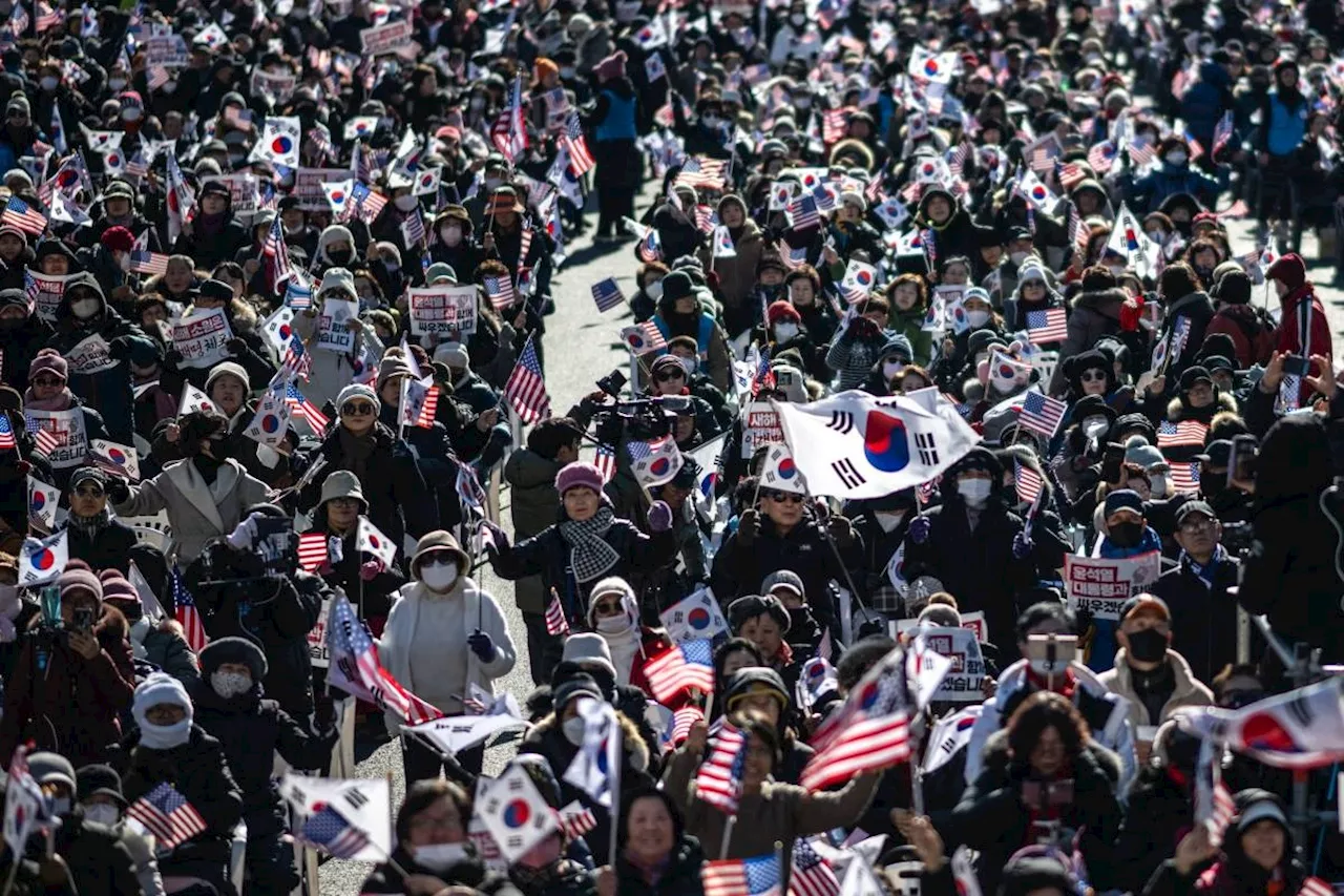 South Korea President Resists Arrest in Dramatic Standoff