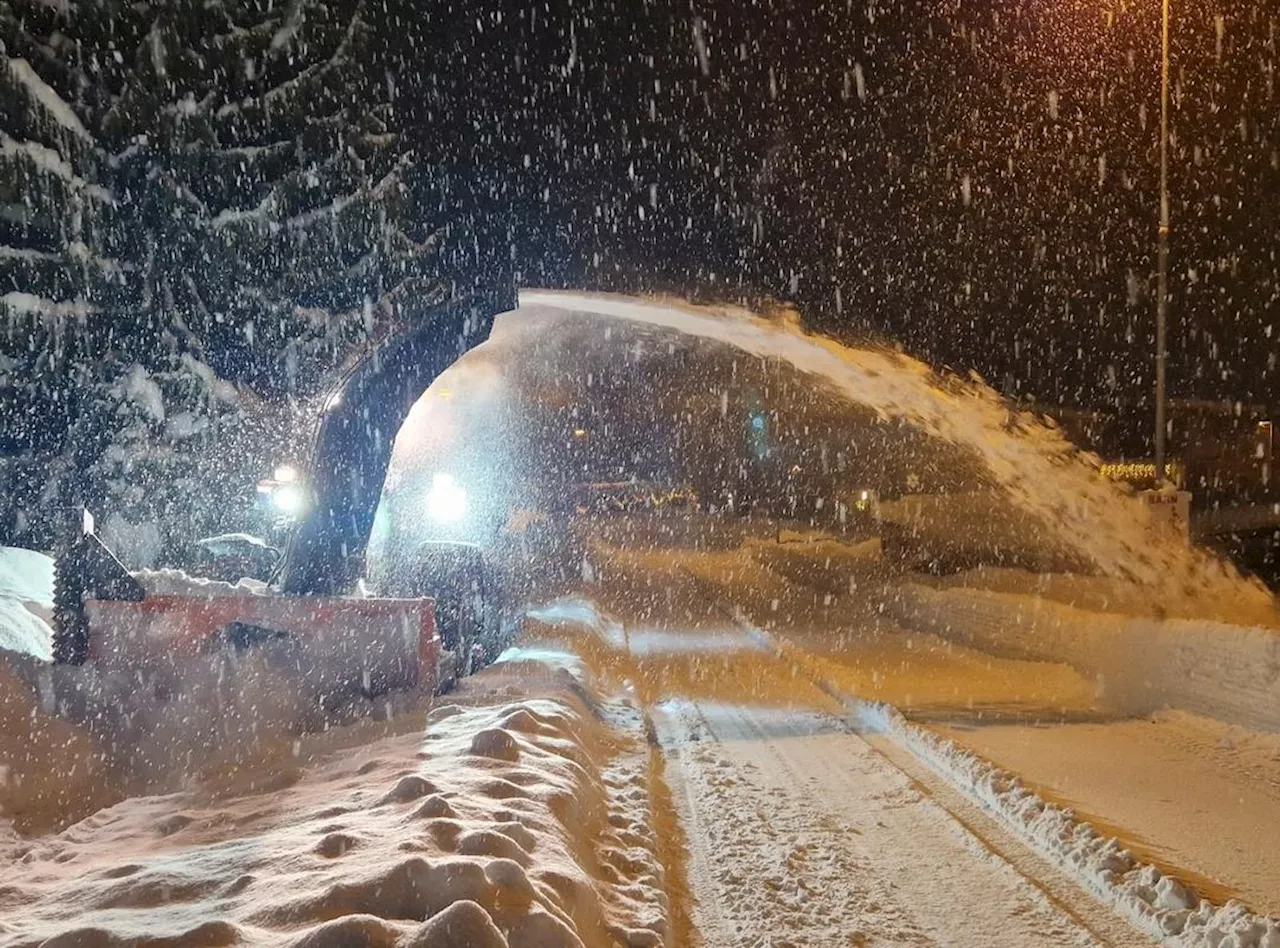 Ålesund opplever ekstrem snøstorm