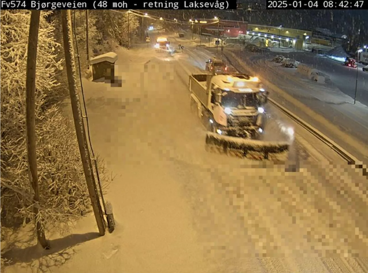 Kraftig snøstorm herjer Bergen og Trøndelag