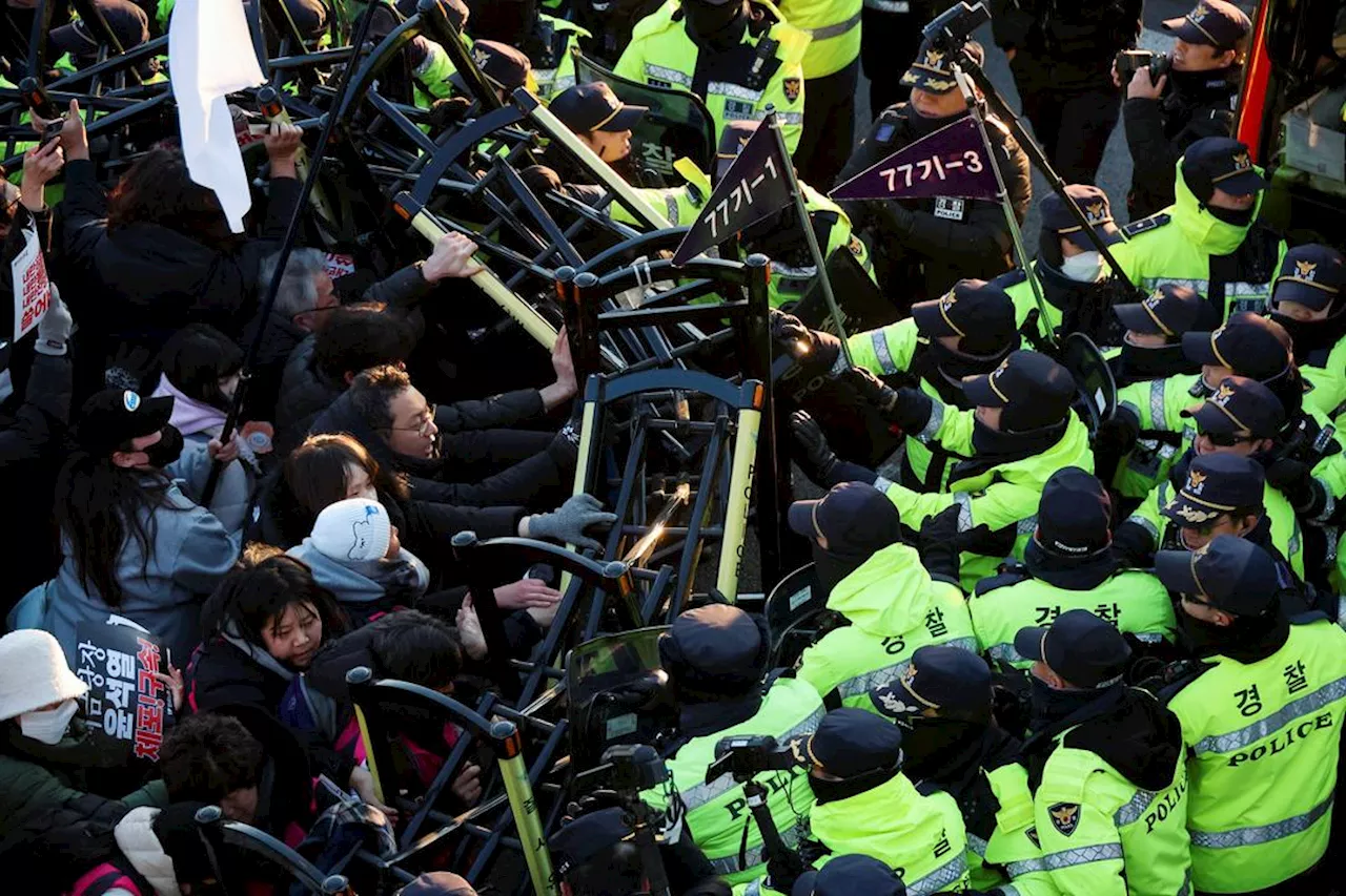 Suspendert Sør-Koreansk President Yoon Suk-yeol Refuserer Arrestordre