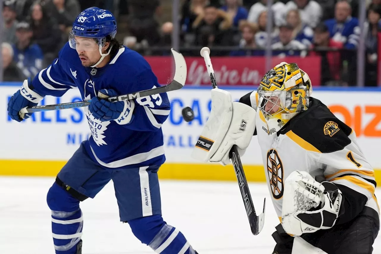 Knies Scores Hat Trick as Maple Leafs Beat Bruins