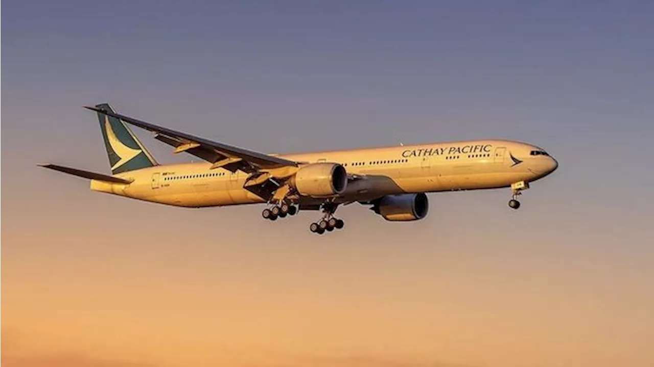 Penumpang Cathay Pacific Rayakan Tahun Baru 2025 Dua Kali