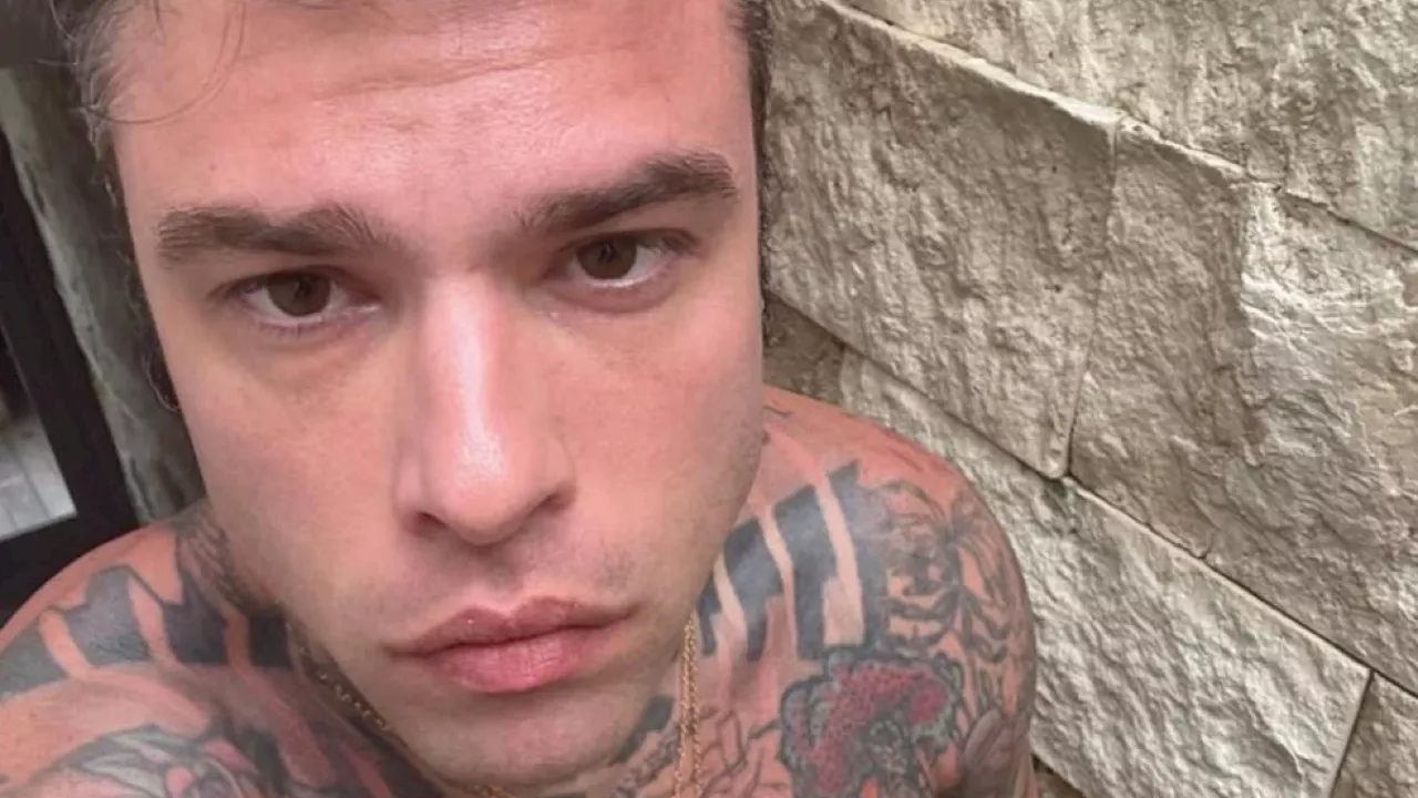 Fedez si sfoga su Instagram: un Capodanno da separato tra riflessioni e amori