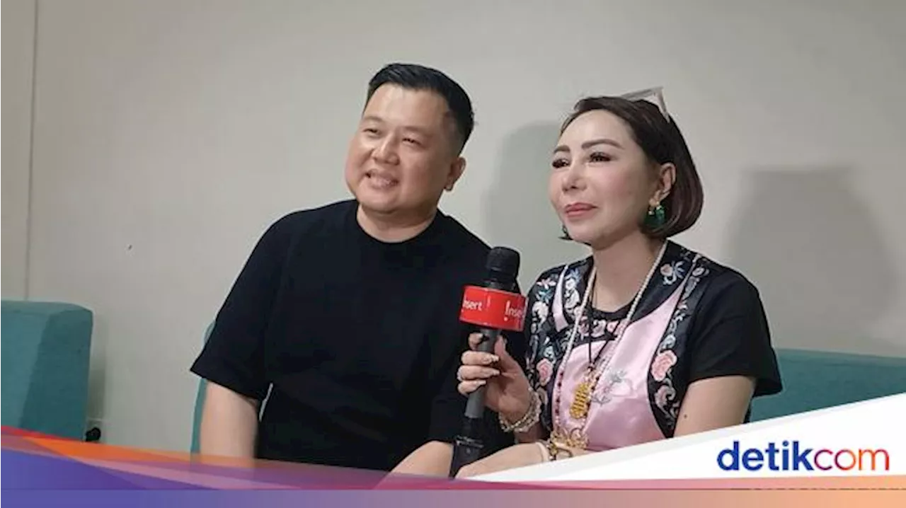 Femmy Permatasari Blak-blak Soal Operasi Plastik Ponytail