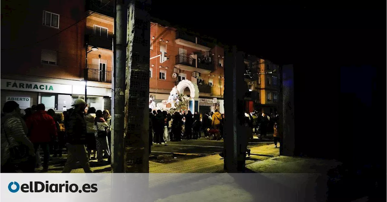 La Cabalgata de Reyes Magos recorre Paiporta tras la DANA