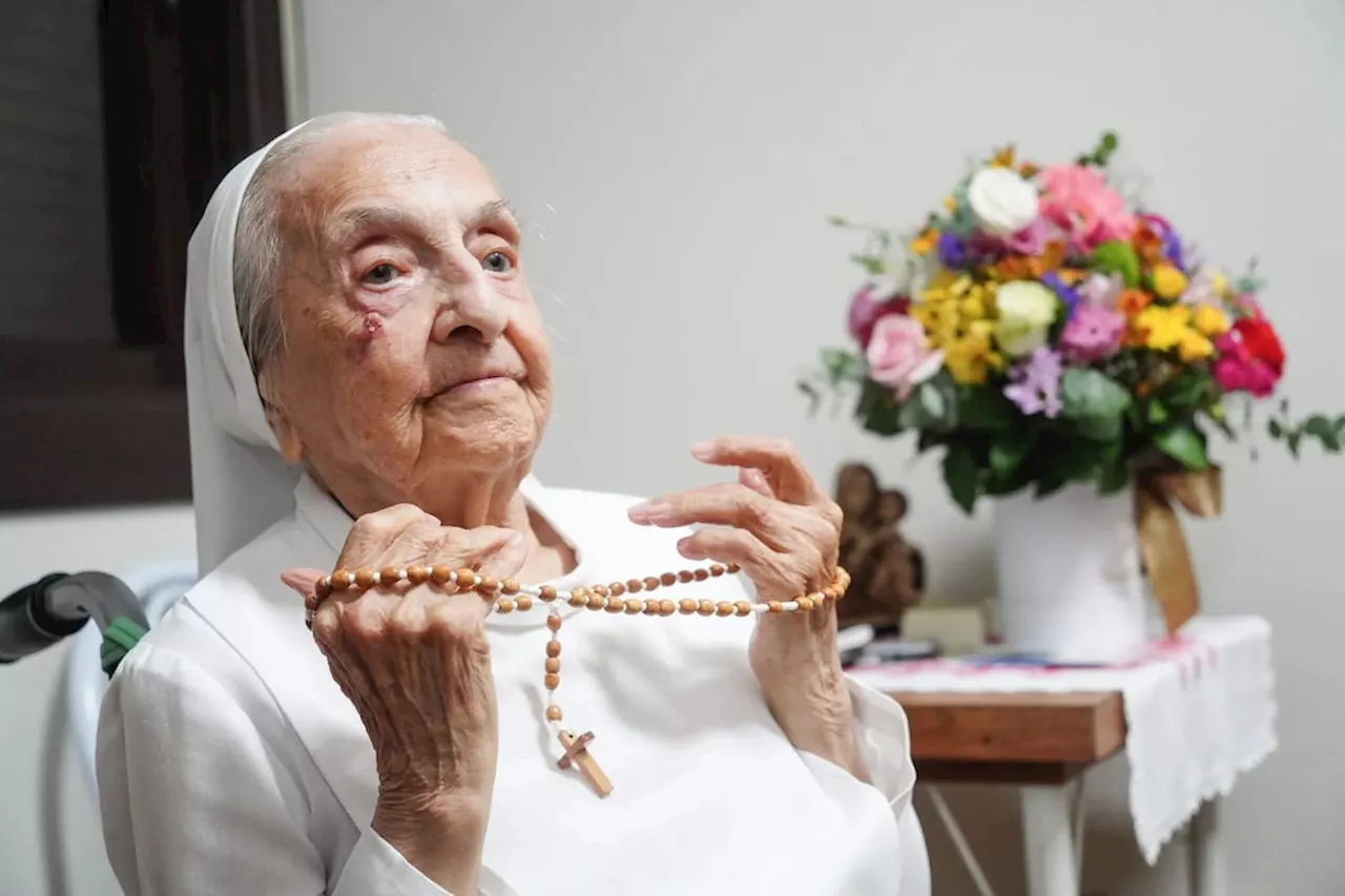 Sra. Inah Canabarro, uma freira brasileira de 116 anos, torna-se a pessoa mais velha do mundo