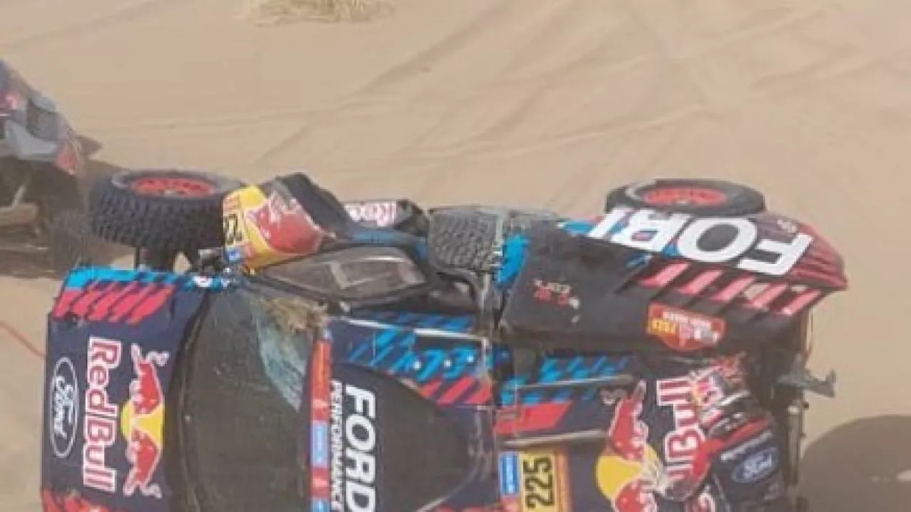 Carlos Sainz sufre violento accidente y pierde opciones en el Rally Dakar