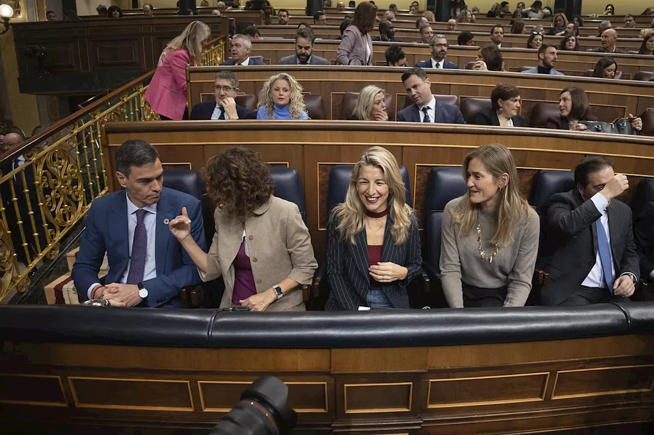 Encuesta: PP y Vox lideran con 191 escaños; PSOE-Sumar, lejos de la mayoría