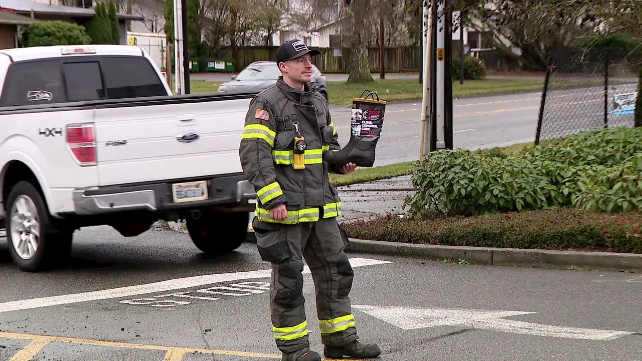 Everett Firefighters Fill the Boot to Support Leukemia and Lymphoma Society