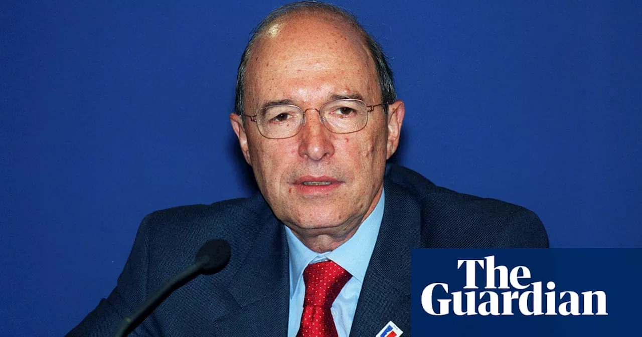 Former Greek Prime Minister Costas Simitis Dies