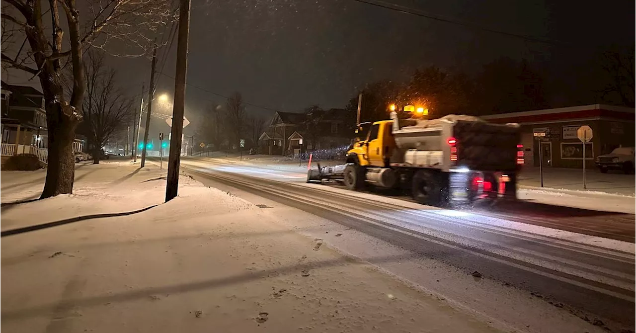 Winter Storm Cripples Travel in Central U.S.