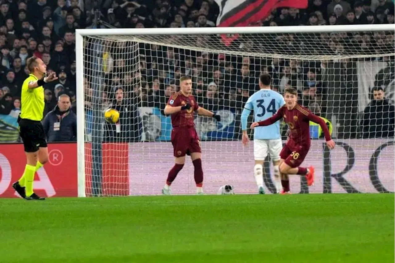 Roma, Lazio'yu İtalya Derbisinde Yenerek Başarıyı Kutladı