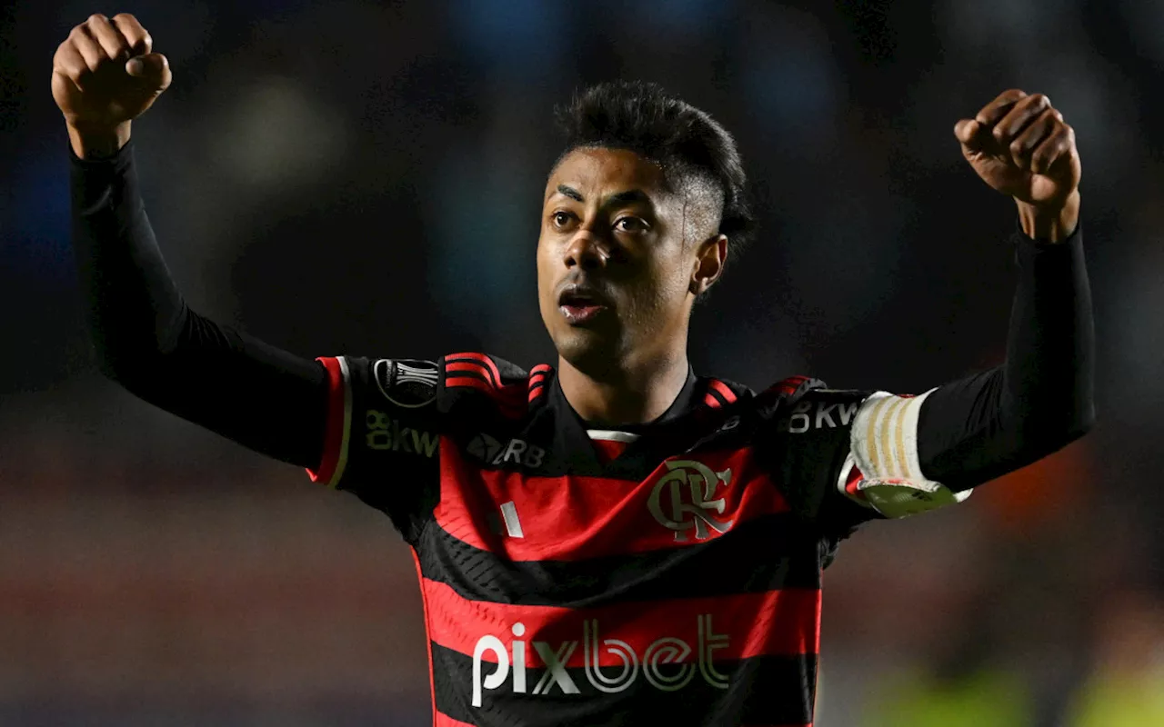 Bruno Henrique Canta 'A Barreira Vai Virar Baile' ao Lado de Philippe Coutinho