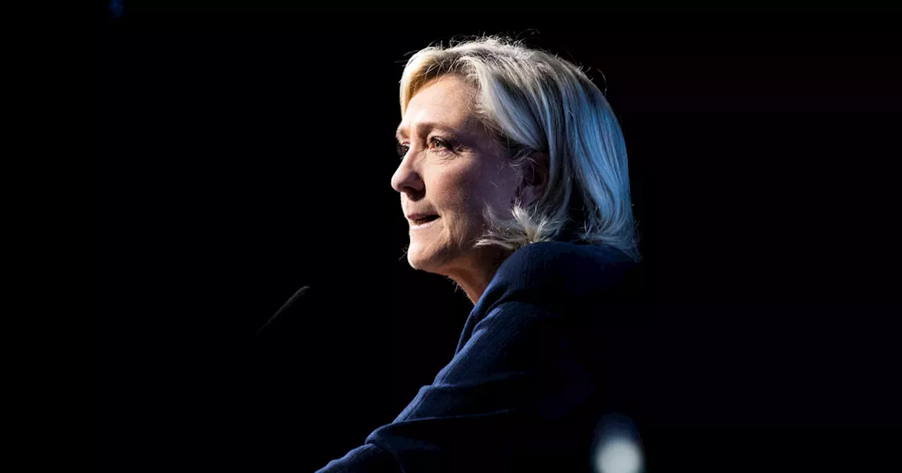 Marine Le Pen à Mayotte visite politique à l'aube de la loi d'urgence