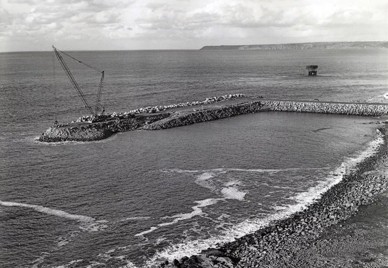 Construction de la centrale nucléaire : un chantier colossal et des interrogations