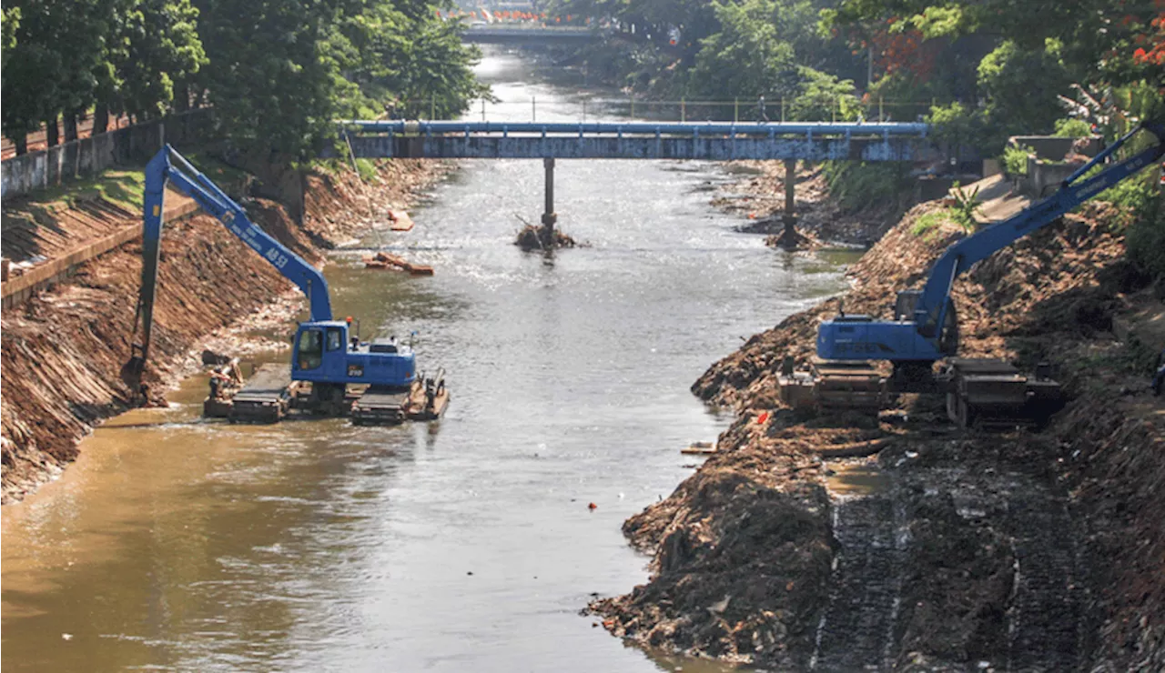 Tren FESYEN 2025/2026 dan Program Penanggulangan Banjir DKI Jakarta