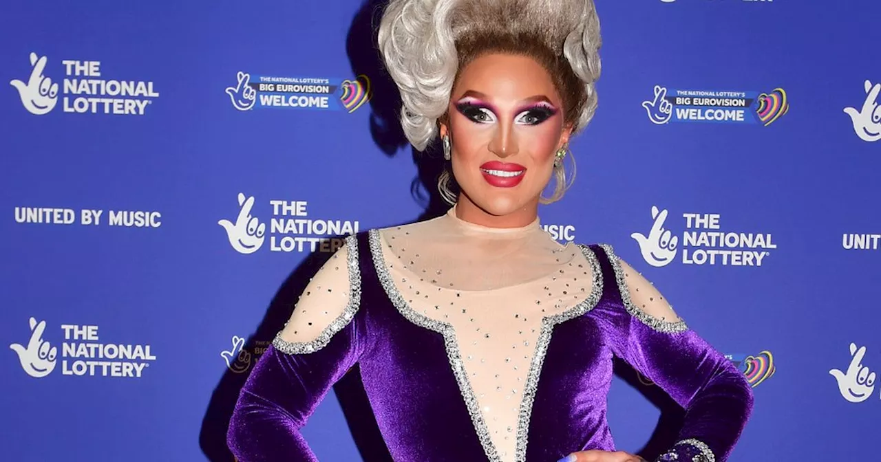 Drag Queen The Vivienne Dies at 32