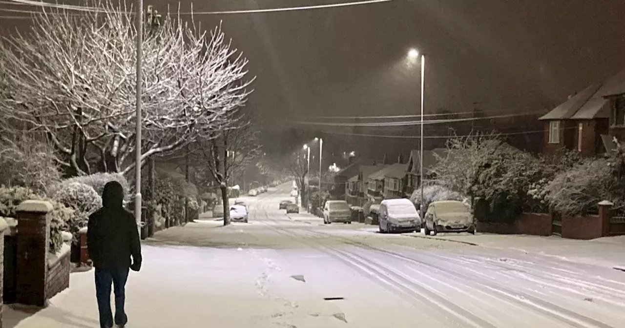 Heavy Snow Disrupts Greater Manchester